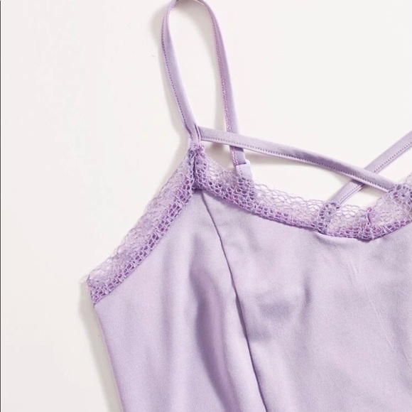 New crisscross lace trim adjustable strap Cami top - Picture 3 of 6